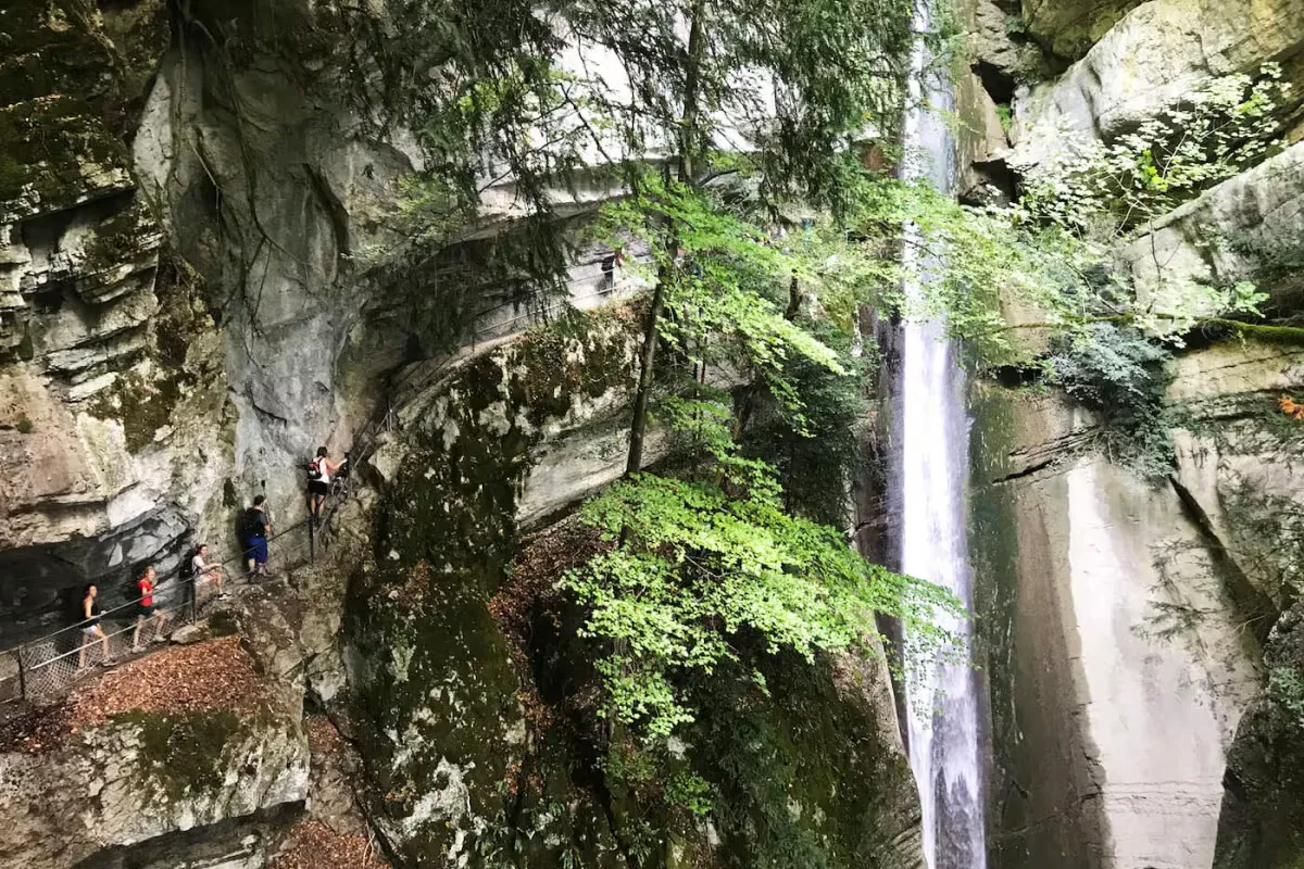 Grande cascade d'Angon - vue principale